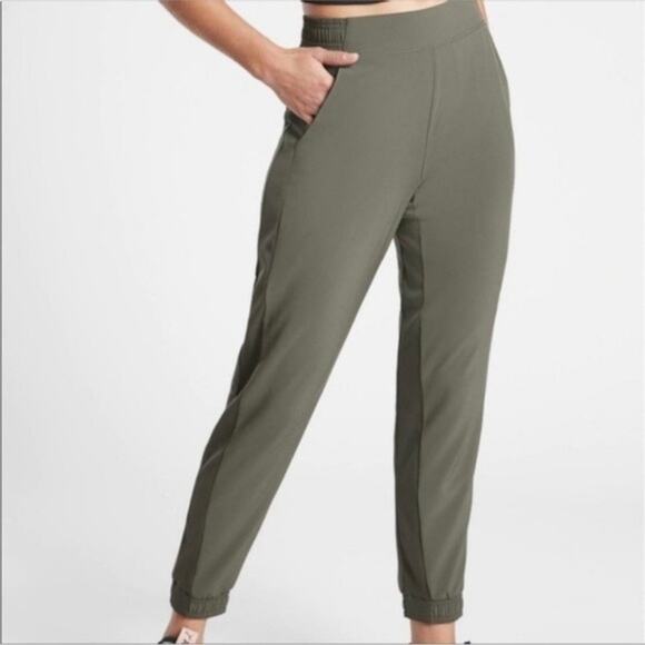 Athleta Brooklyn Jogger Forrest Green Women's 4 Jogger Casual Comfy - Picture 1 of 13